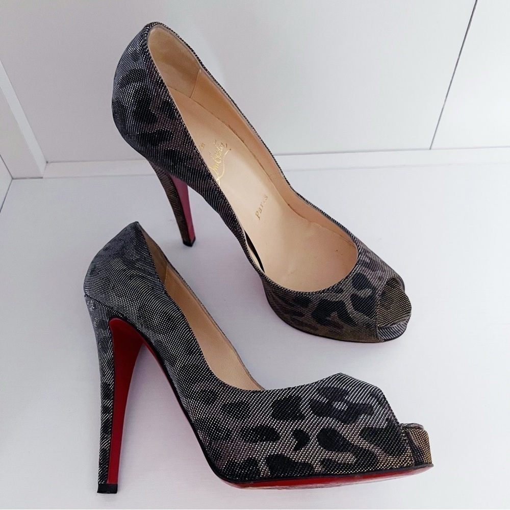 Christian Louboutin Very Prive